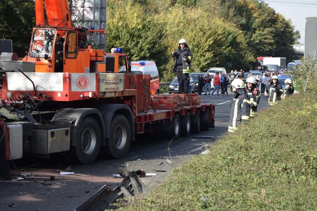 Schwerer VU PKlemm A 57 Rich Innenstadt Hoehe Koeln Chorweiler P064.JPG - Miklos Laubert